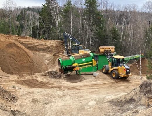 LOUIS LAVOIE EXCAVATION