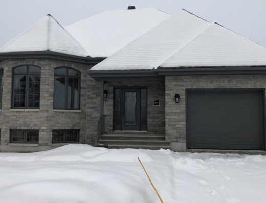 9749713 CANADA INC
