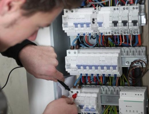 DV ÉLECTRIQUE INC