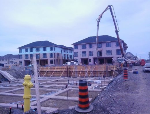CONSTRUCTION LUCAS 7785976 CANADA INC
