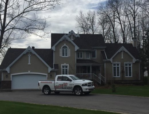 TOITURE DE LA LIÈVRE 9453-7248 QUÉBEC INC
