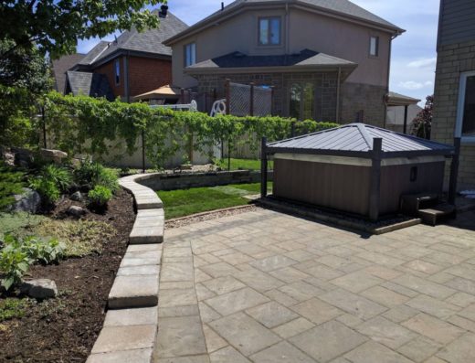PAVÉ UNI SOUSA 8150648 CANADA INC