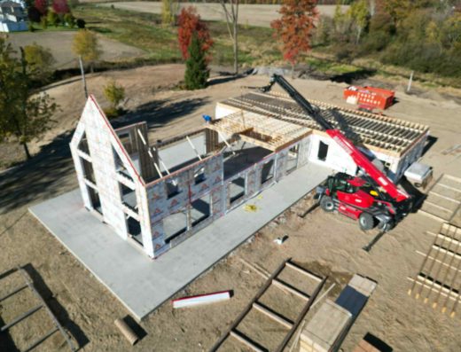 CONSTRUCTION 2000 C.C. 9088-2945 QUÉBEC INC